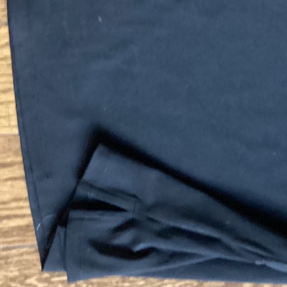 Ace golf, size small, black Ruffle V-Neck - Picture 3 of 5